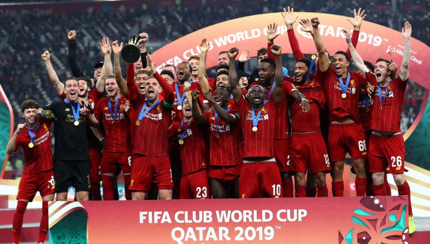 Campeão Mundial, Liverpool vive decisão na Premier League contra o Leicester