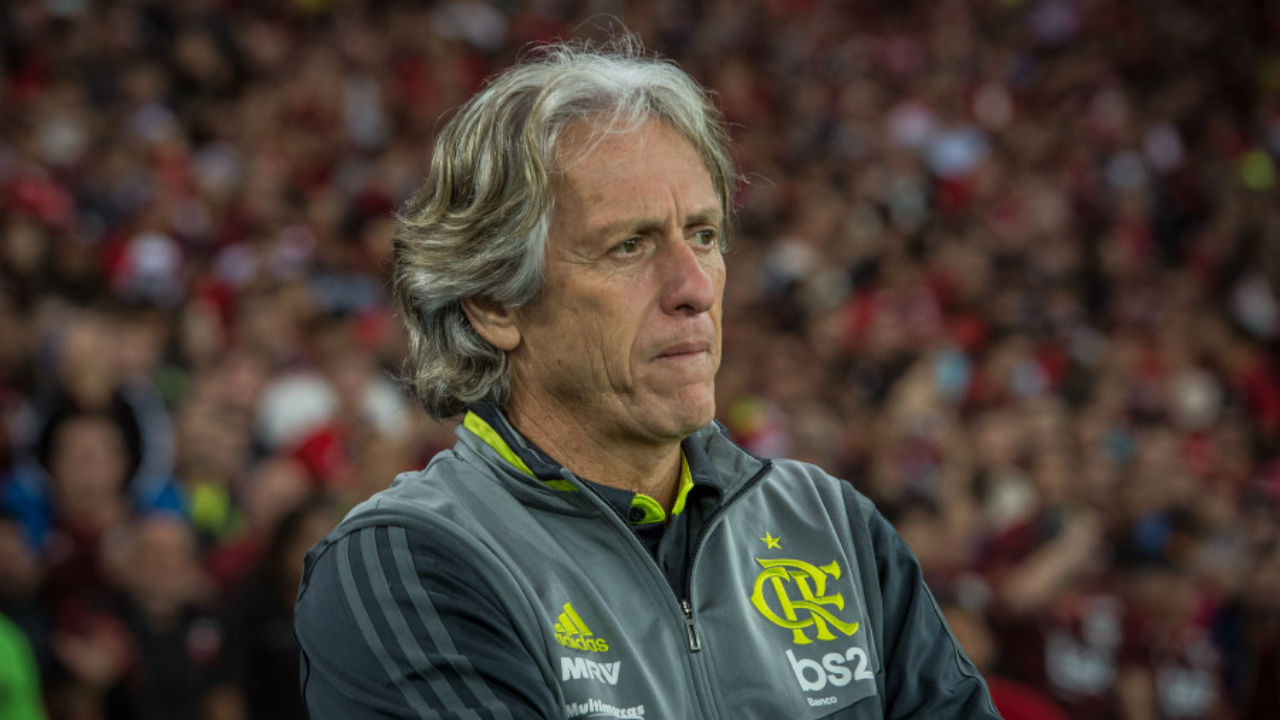 Jorge Jesus assegura permanência no Flamengo: ‘Tenho contrato e vou cumprir’