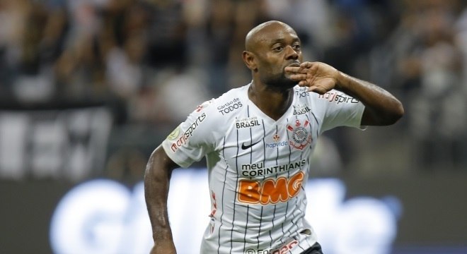 Time do Brasileirão revela proposta por Vagner Love e Miranda