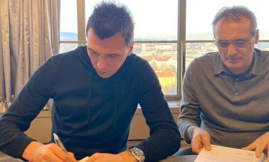 Sem espaço na Juventus, atacante croata acerta com o Al Duhail, do Catar