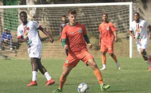 Paulistão: Em busca de rodagem, volante da base pode ser emprestado pelo Guarani