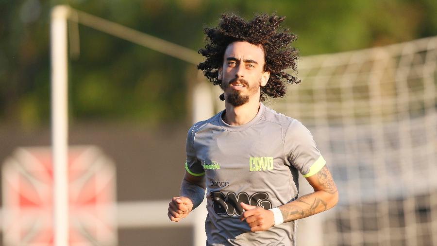 Time da Série B frustra rivais e anuncia contratação de Valdivia