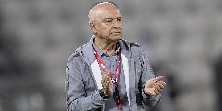 Jesualdo Ferreira exata o Santos de Pelé e sabe que terá pré-temporada curta