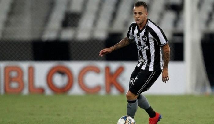 Goiano: Atlético-GO deve anunciar lateral-direito e meia-atacante do Inter