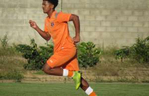 Bragantino faz proposta para contratar lateral de time da Série C