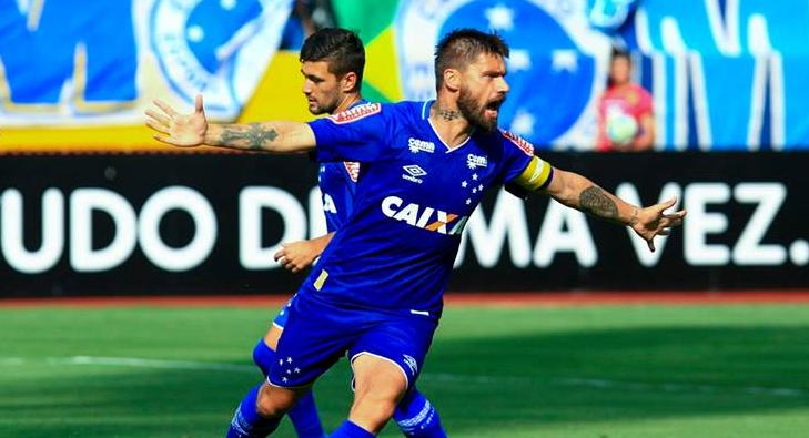 Atacante do Santos ajuda Ceará a contratar ídolo do Internacional