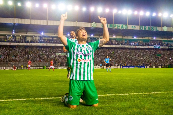 Sem liberação para seguir na Ponte Preta, Renato Cajá retorna ao Juventude em 2020