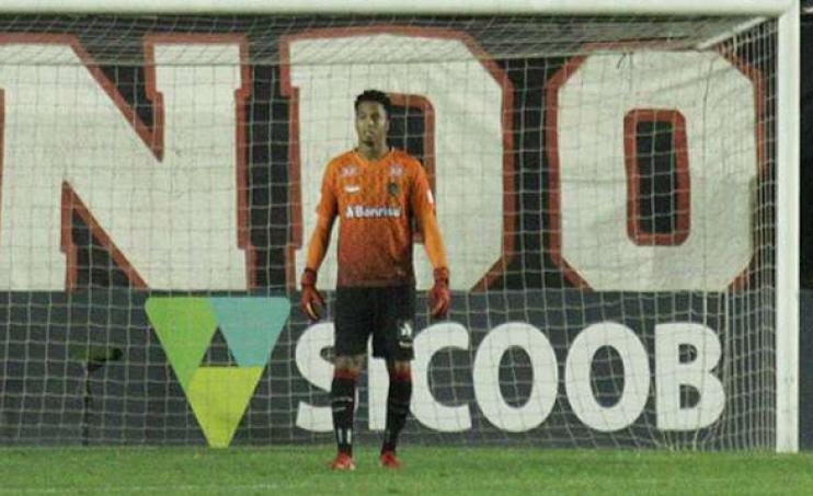 Pernambucano: Recém-chegado, goleiro prevê ano ‘muito intenso’ no Sport