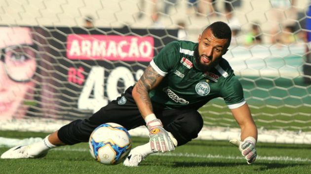 Alex Muralha retorna ao Flamengo, mas deve ser emprestado novamente