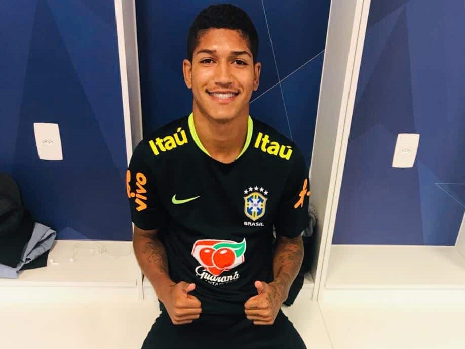 Catarinense: Criciúma acerta com ex-meia do Flu e atacante do Aparecida-GO