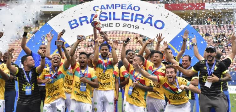 ESPECIAL SANTA CATARINA: Figueirense respira, mas Brusque é único destaque