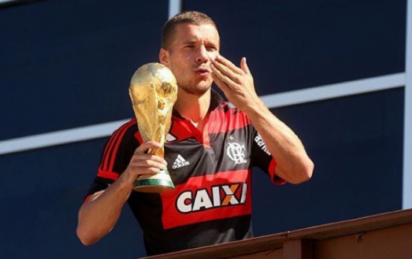 Jornal alemão coloca Flamengo na briga por atacante Lukas Podolski