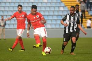 Paulistão: Guarani oficializa contratação de dupla com passagem pelo futebol português