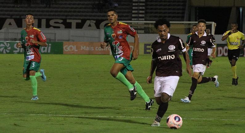 COPA SP: Fluminense e Ferroviária estreiam com goleada