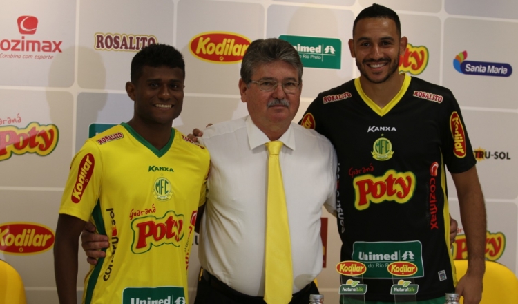 Paulistão: Mirassol apresenta goleiro campeão da Série B e atacante rebaixado com CSA