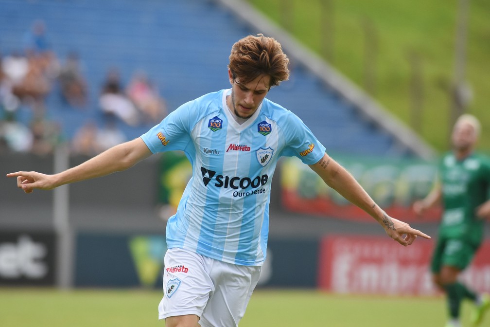 Mineiro: América-MG acerta com atacante do Palmeiras