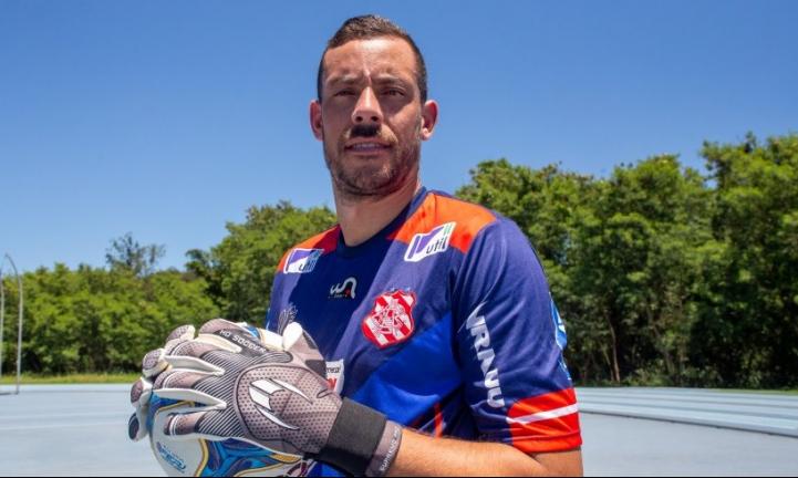 Carioca: Bangu contrata goleiro Matheus Inácio, ex-Ponte e Fortaleza