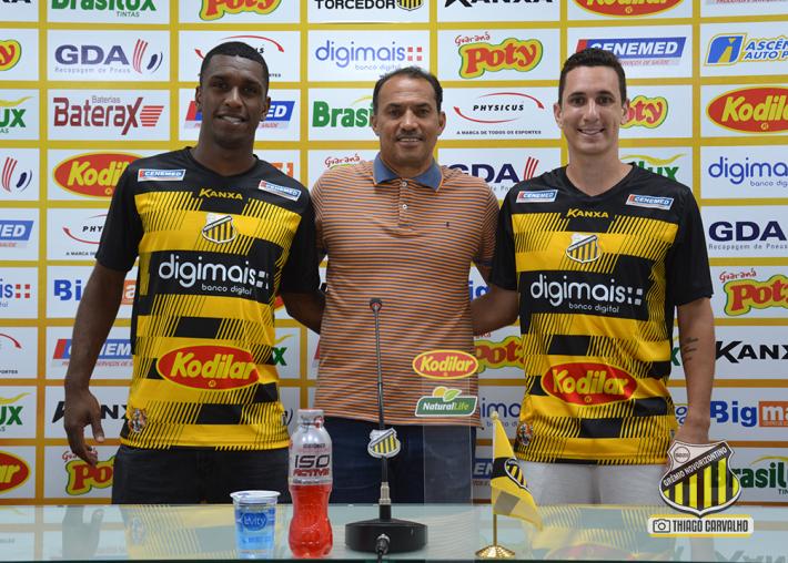 Felipe Rodrigues e Higor Leite