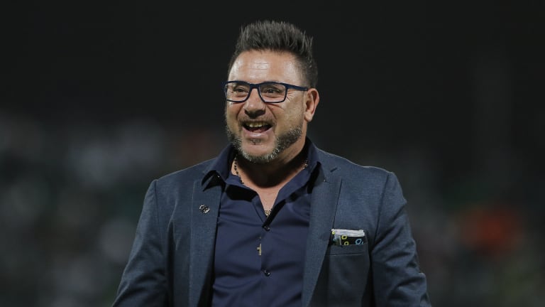 Técnico do Monterrey revela discussão com Klopp no Mundial: ‘Tentou me humilhar’