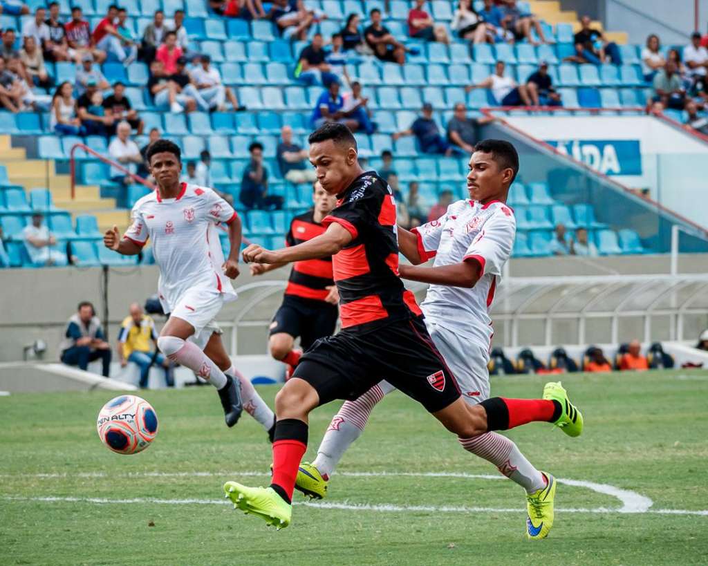 Leandro Jabá saiu do banco e deixou sua marca pelo Oeste