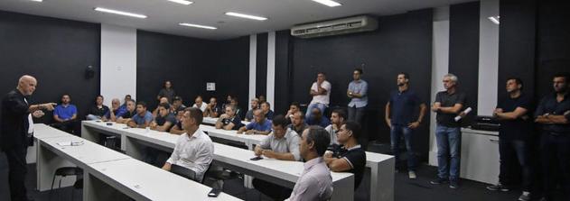 Comissão técnica do Botafogo se reapresenta nesta segunda e planeja pré-temporada