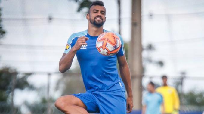 Mineiro: Cruzeiro negocia saída de Fabrício Bruno ao RB Bragantino