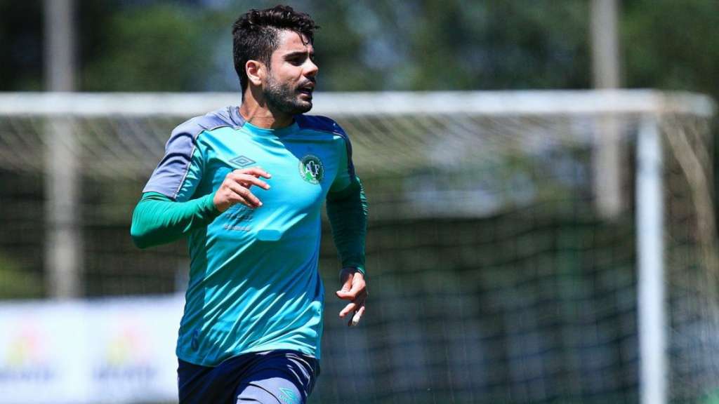 Henrique Almeida reforça o Goiás