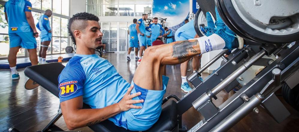 Fluminense se aproxima de fechar com dupla rebaixada no Brasileirão