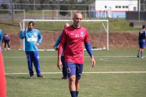 Paulistão: Ex-São Paulo é opção para a lateral direita do Guarani