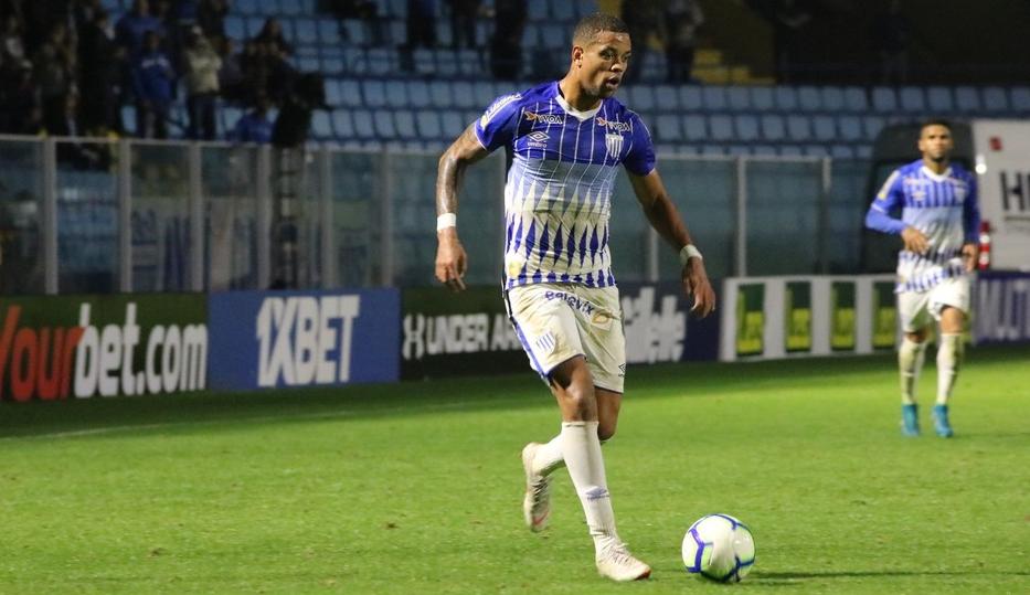 Fluminense anuncia Caio Paulista e Felippe Cardoso e renova com Yuri até 2022