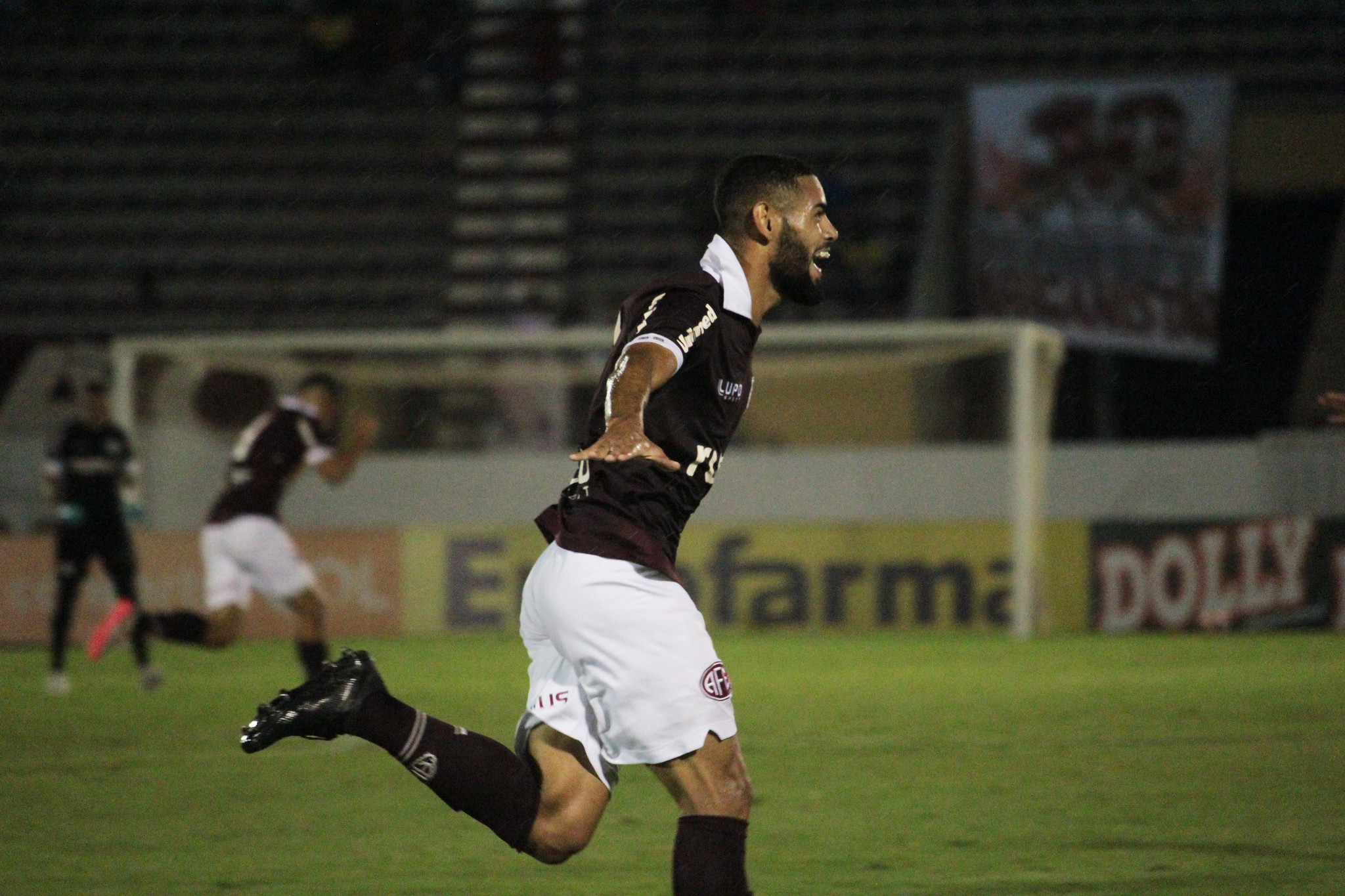Copa SP: Atacante se destaca novamente, e Ferroviária derruba gigante na Arena
