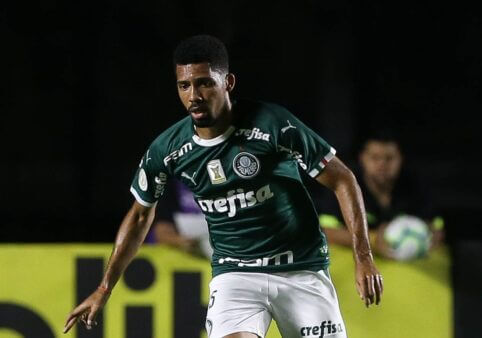 Palmeiras recusa proposta do Barcelona por volante