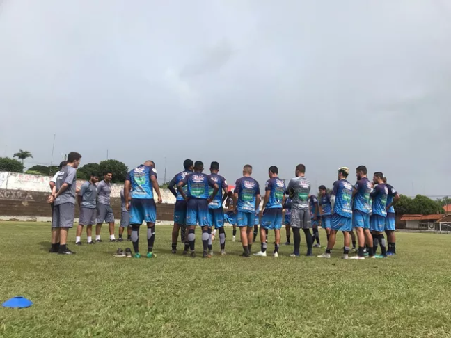 Paulista A3: Após derrota em jogo-treino, Roberval confia no potencial do Comercial