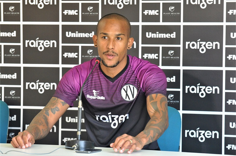 Paulista A2: Renovado, atacante revela propostas e motivação para seguir no XV