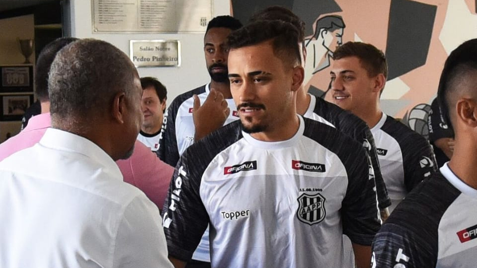 Por Série B, Lazaroni ressalta importância de bom desempenho da Ponte Preta no Paulistão