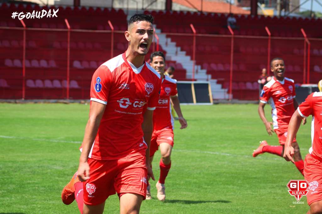 Cadorini comemora gol pelo Audax