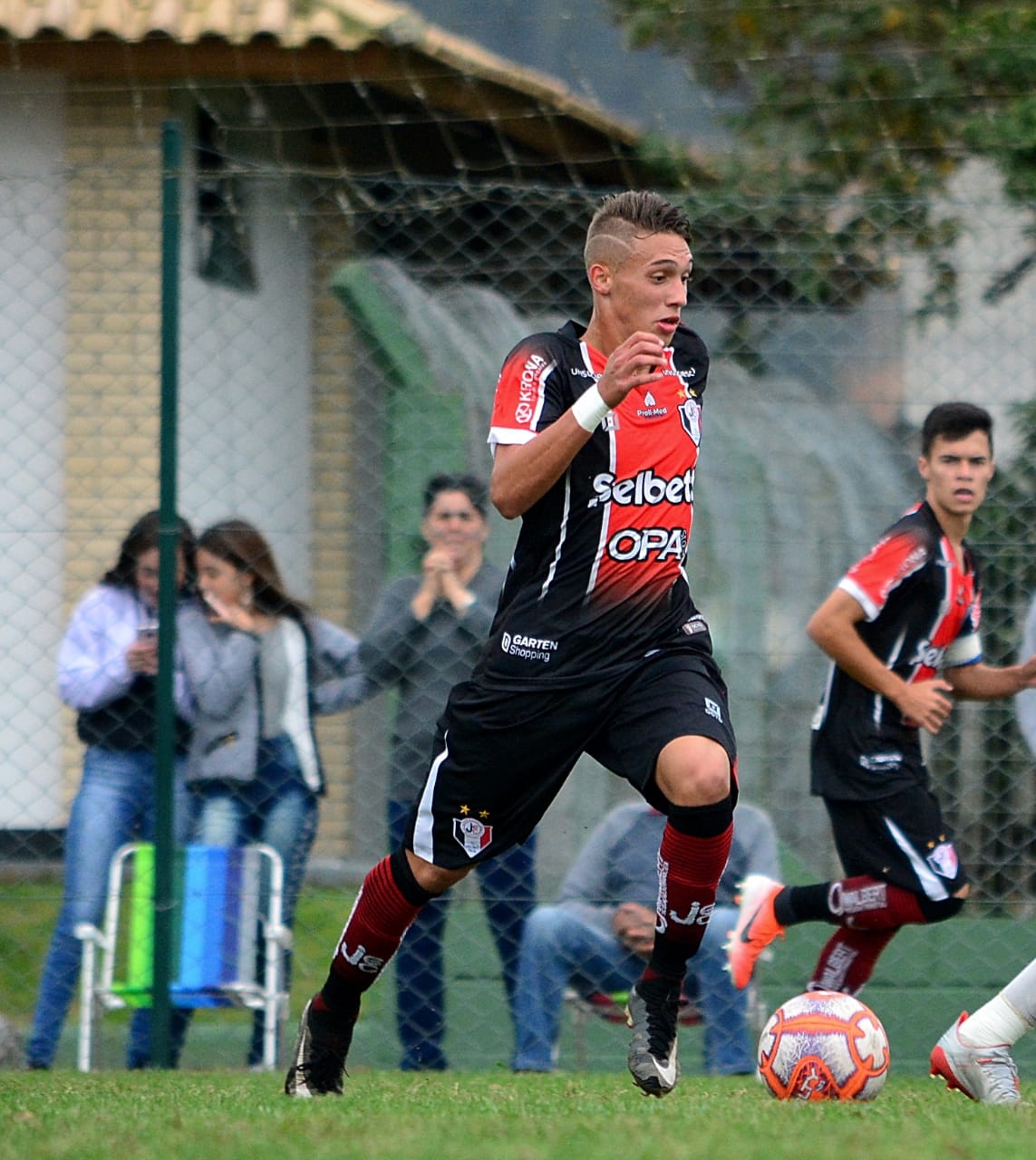 Copa SP: Com dois gols na estreia, meia do Joinville revela: ‘Sonhei com isso na véspera’
