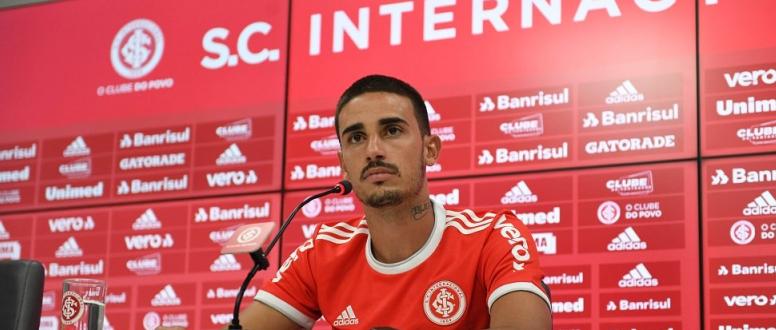 Em busca de títulos, Thiago Galhardo destaca a estrutura do Internacional