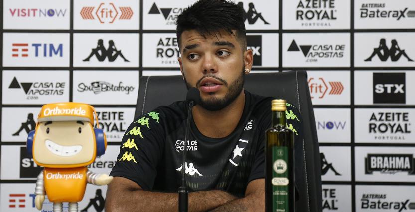 De volta ao Botafogo, Leandrinho se diz maduro como ‘homem e profissional’