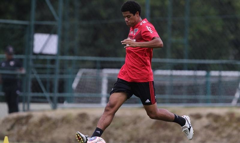 ‘Joia’ de Cotia passa por cirurgia após fratura e iniciará tratamento no São Paulo