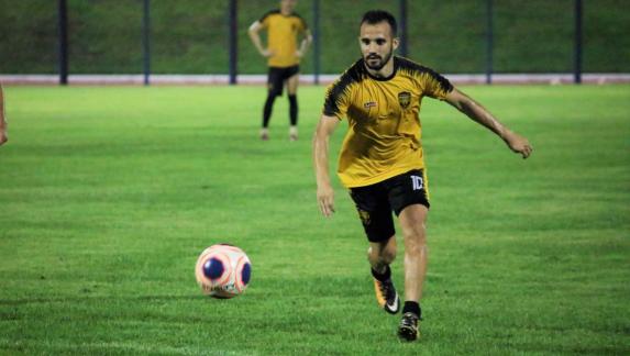 Amazonense: Maikon Leite chega ao Amazonas, cita calor e diz: “quero ser campeão”