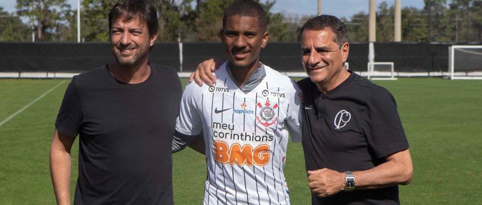 Davó explica apelido e minimiza polêmica com apresentação feita pelo Corinthians
