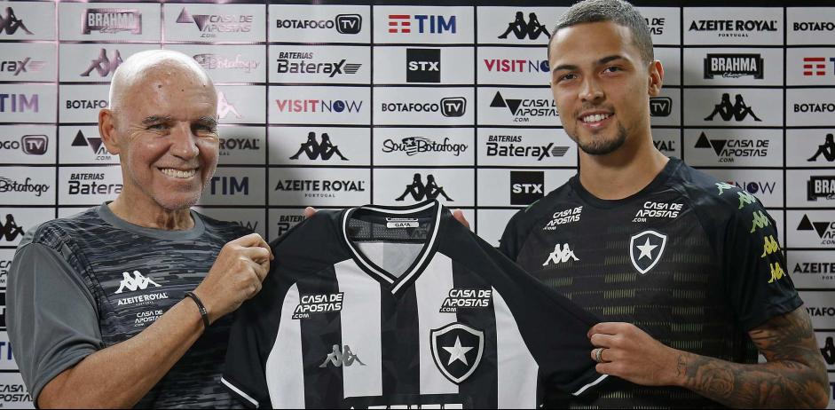 Ex-Corinthians prevê ‘marcação forte e chegada na frente’ pelo Botafogo