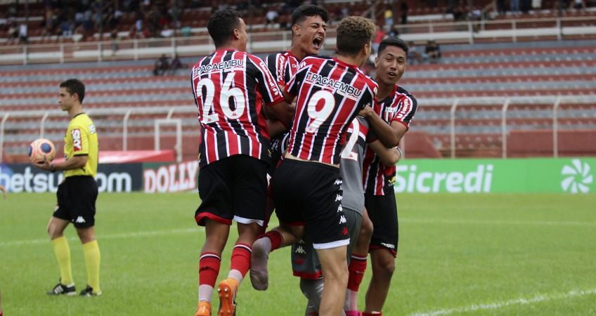 COPA SP: Goleiro pega três pênaltis e classifica Botafogo-SP às quartas de final