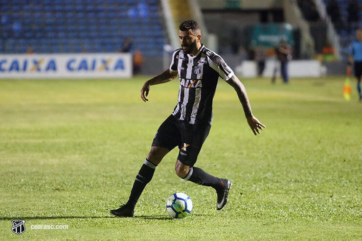 Mineiro: Ex-lateral da Ponte troca Ceará pelo Cruzeiro