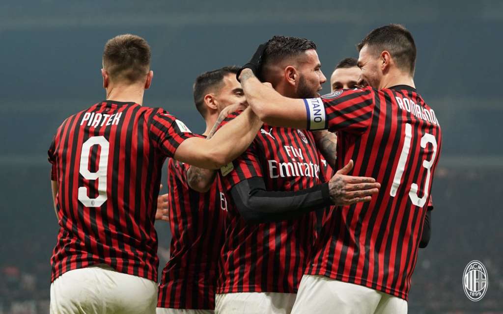 Milan vence e avança às quartas; Fiorentina elimina a Atalanta
