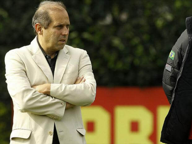 Apontado como suspeito, vice do São Paulo quer ver documentos sobre “caso hacker”