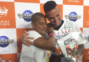 Luan comemora gol de falta à la Marcelinho: 'Pude relembrar um pouquinho'