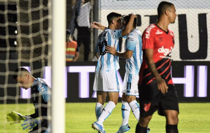 Racing 2 (5) x (4) 2 Athletico-PR – Estreia de Dorival é marcada por perda de taça