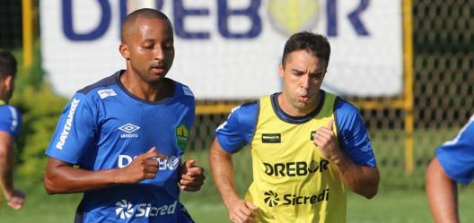 Mato-grossense: Meia ex-Palmeiras foca em grande ano com a camisa do Cuiabá em 2020